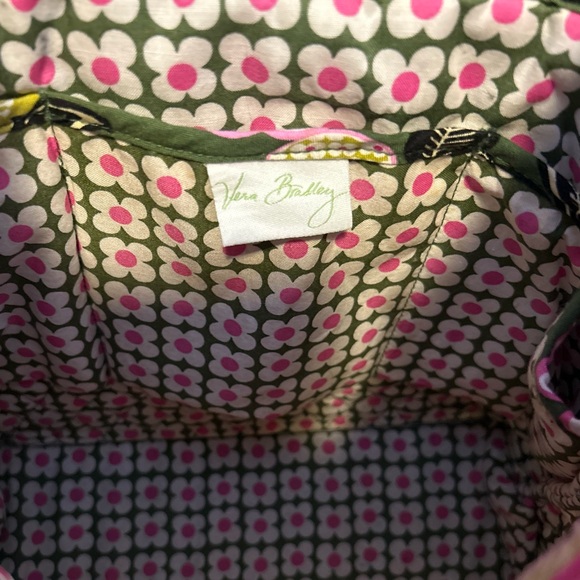 Vera Bradley EUC Olivia Pink Tote Bag *Host Pick* - Picture 2 of 7